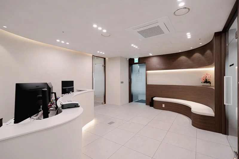 사무실입구인테리어